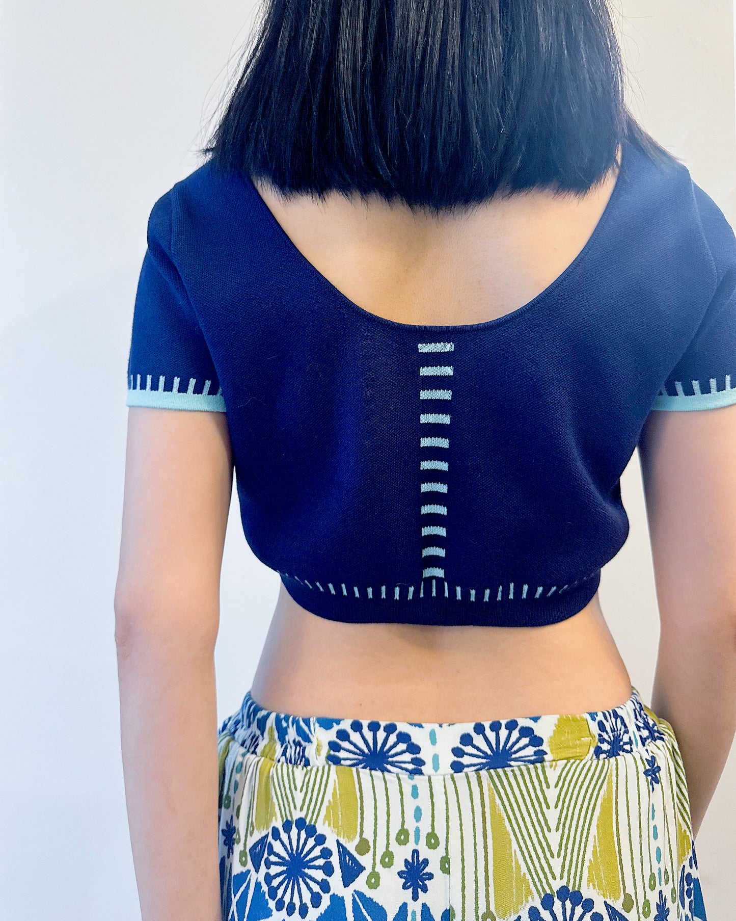 Two-way Wear Knitted Ice Silk Crop Top