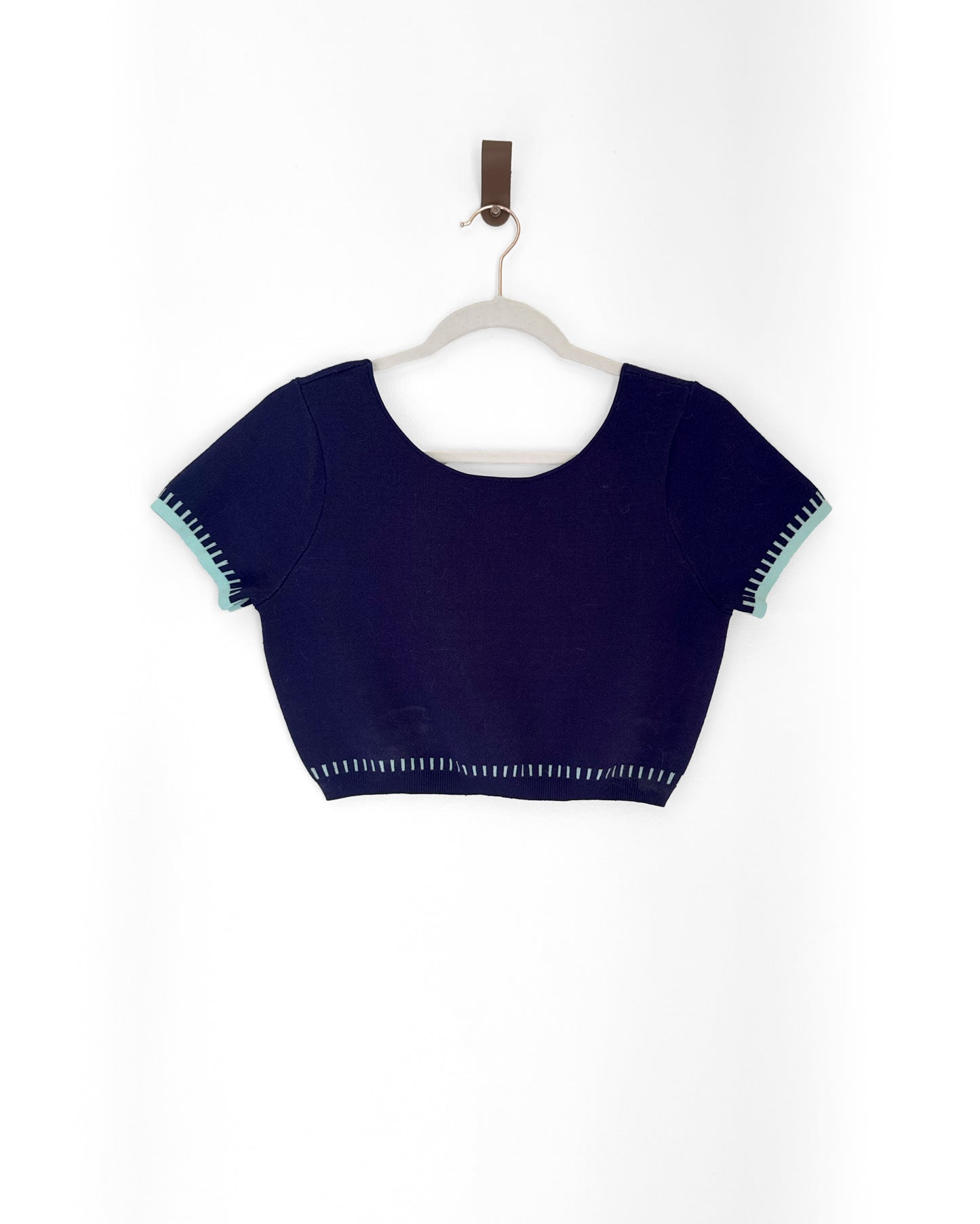 Two-way Wear Knitted Ice Silk Crop Top